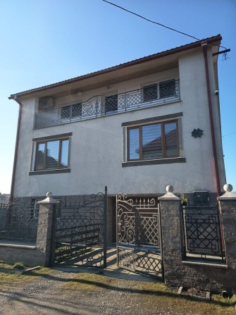 Продам будинок у м.Хуст - фото 1