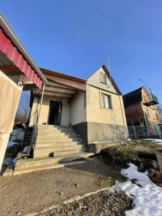 Дачний будинок з земельною ділянкою - фото 1