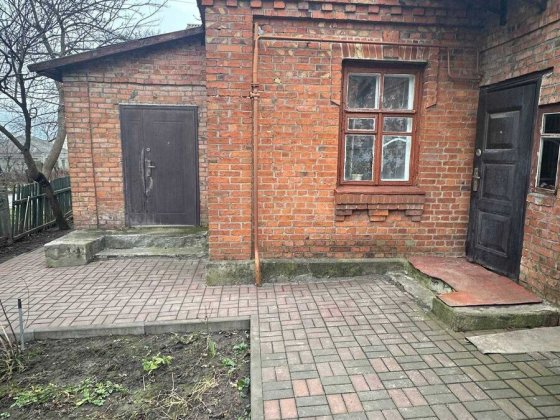 Будинок Дубово!Хороший стан велика ділянка є всі зручності!42013 Хмельницький