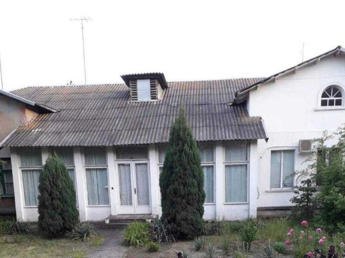 Продам будинок пр. Трубників -район "Центральна прохідна ПТЗ" - фото 1