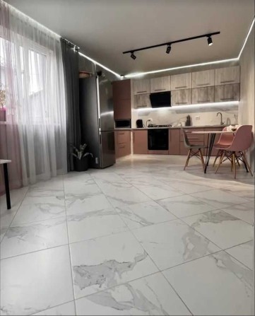 Продаж будинку, Дом з газовим опаленням,  ремонтом і меблями - фото 1