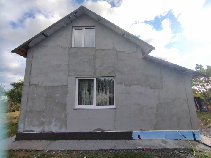 Продаж будинку біля магазину Сім'я - фото 1