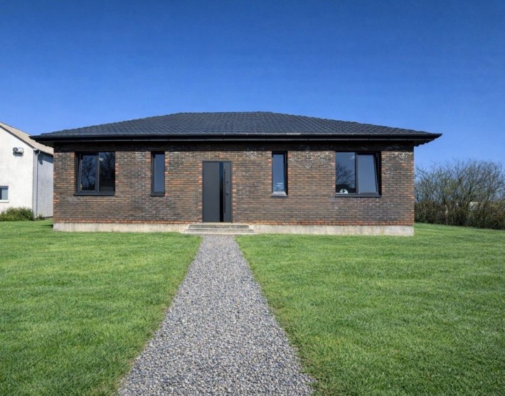 Продаж будинку в чудовій локації - фото 1