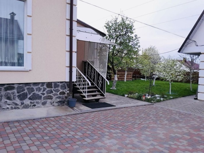 Будинок з меблями та технікою - фото 1