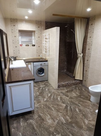 Затишний будинок з власним озером! 37289 - фото 1