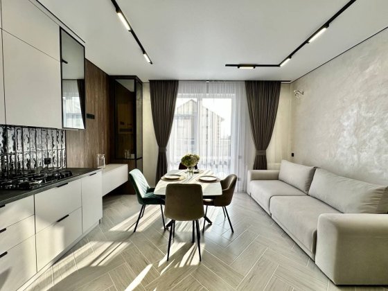 Продаж будинку в топ локації без комісії для покупця Зарванцы