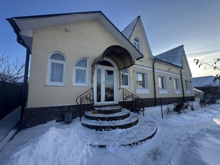 Продам просторий одноповерховий будинок у мікрорайоні Лезневе - фото 1