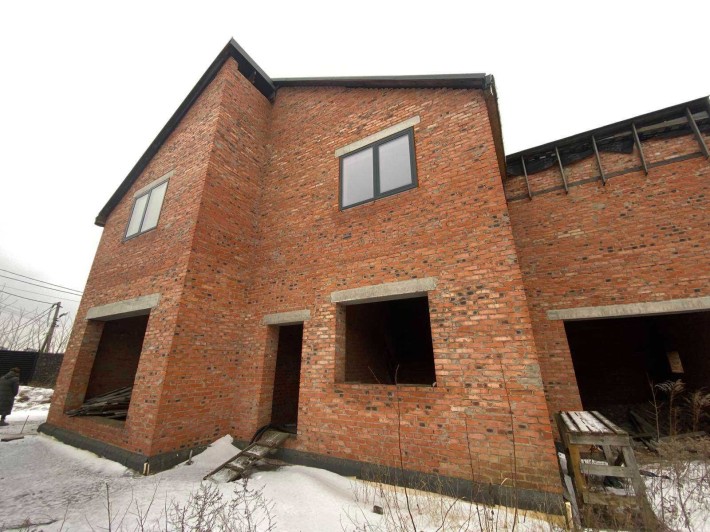 Продаж великого двоповерхового будинку в Зарванцях - фото 1