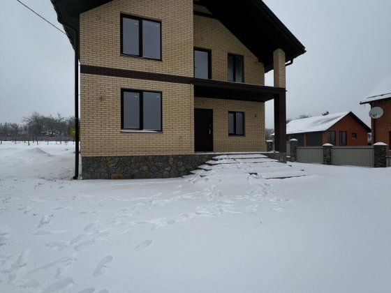 Продам 2 поверховий будинок Лука Мелешківська Лука-Мелешківська