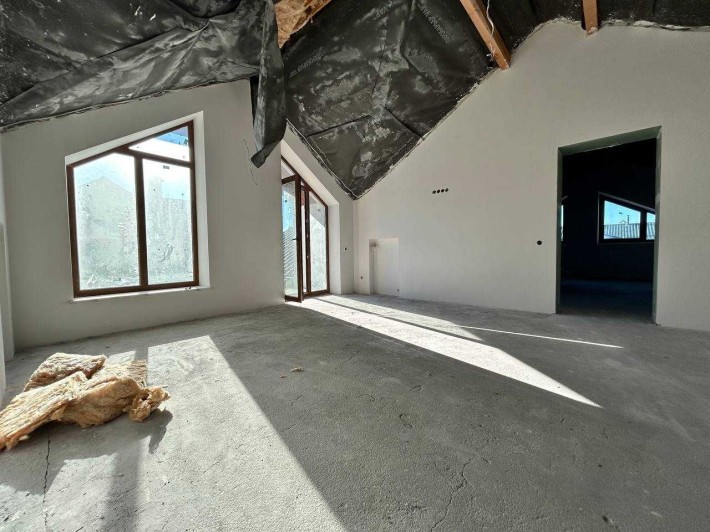 Будинок з частковим ремонтом! Гараж. 8 соток. Без комісії - фото 1