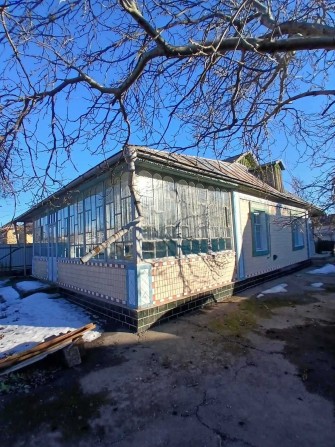 Продається просторий будинок в центрі міста Гнівань - фото 1