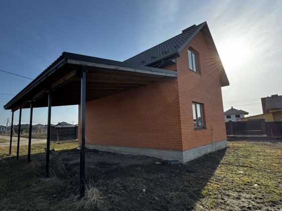 Продається якісний будинок у Боратині з усіма комунікаціями Боратин