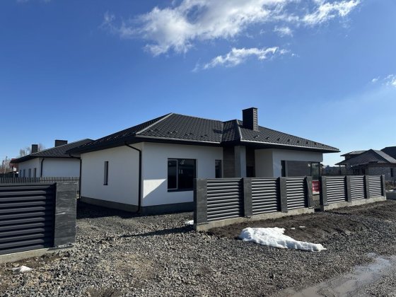 Продам будинок в с. Зміїнець / Тарасове / Луцьк Змеенец