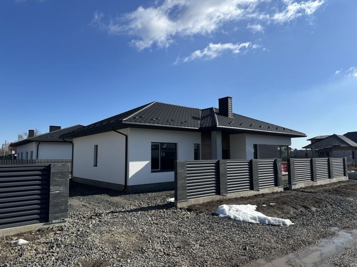 Продам будинок в с. Зміїнець / Тарасове / Луцьк - фото 1