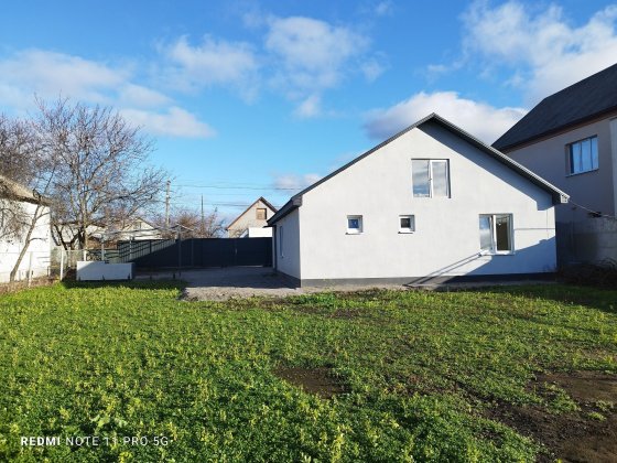 Продам новый одноповерховий будинок у Підгородному