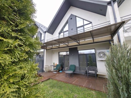 Продажа таунхауса с новым ремонтом Старые Кодаки