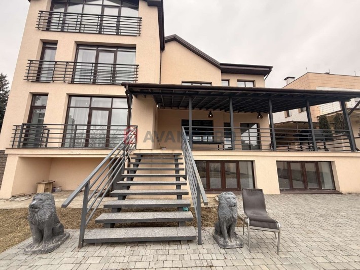 Продам дом в Ермолаевке - фото 1