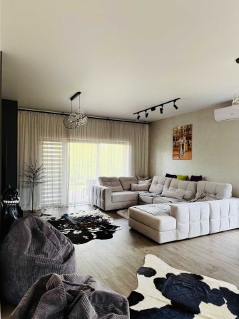 Продається просторий сучасний будинок  Розташований у Обухівці - фото 1