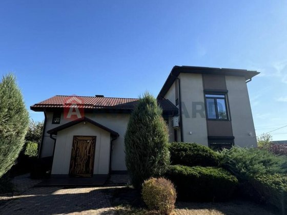 Продам дом Підгородне(2этажа) Підгородне