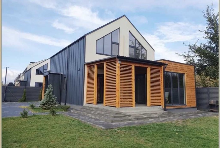 Продаж будинку Новоолександрівка правий берег передмістя - фото 1