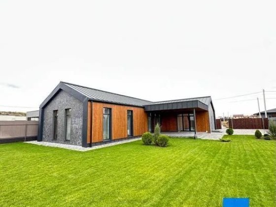 Продам современный 4к дом в с. Новоалександровка. Тополя, Братское! Новоалександровка