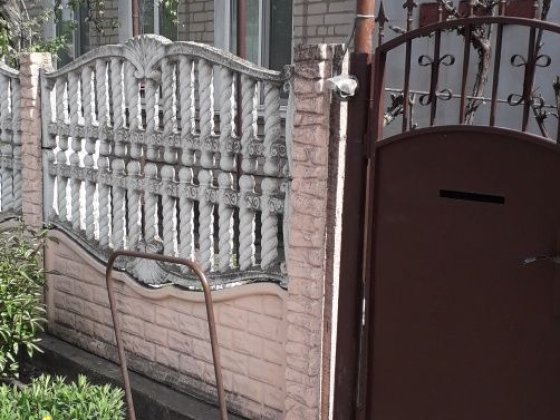 Продам житловий будинок в Апостолове Апостолове