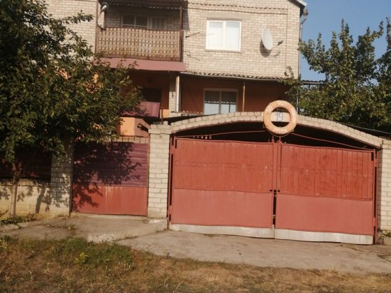 Продам 2этажный дом с. Шевченкивське в 2х км до Весёлых Тернов Терноватый Кут