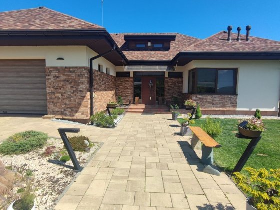 Продається будинок Тячів