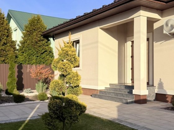 Продам будинок в.с.Минай по вул. Ужанська, оснащений СЕС!