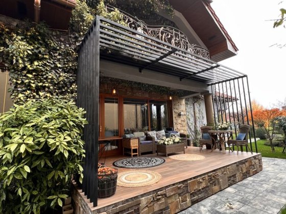 Новий дизайнерський будинок