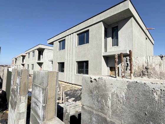 Продається дуплекс у котеджному містечку New Village Сторожница