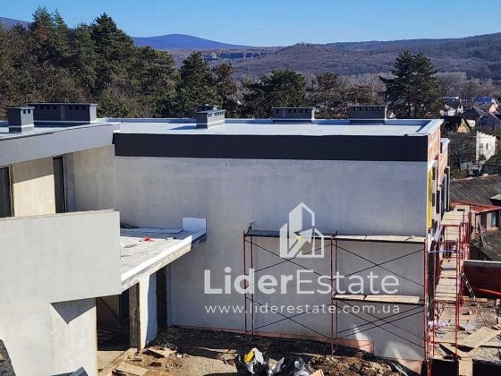 Видові таунхауси у скелі "Сьоме Небо","Чорна Сосна":1 км від Ужгороду Оноківці