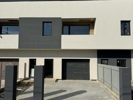 Без комісіі для покупця , Продаж таунхаусів , Розтермінування Сторожница