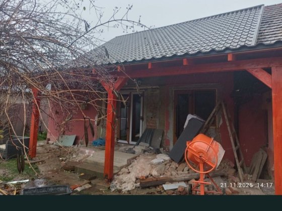 Продаж напівособняка реконструкція Чоп