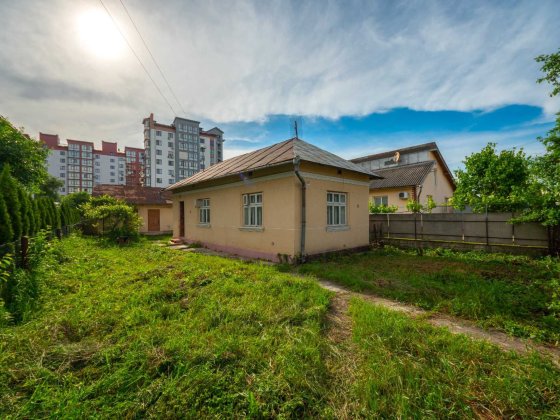 Продам житловий будинок з ділянкою в с.Вовчинець Волчинец