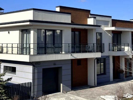 Продам зданий будинок у Вовчинцях з ділянкою Вовчинець