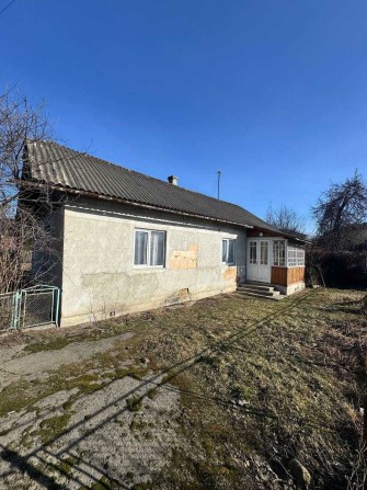 Продаю земельну ділянку  з будинком - фото 1