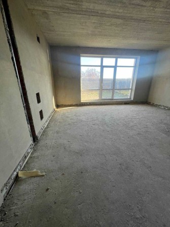 Продається зданий таунхаус поруч з ТЦ Велес. Готовий до ремонту. - фото 1