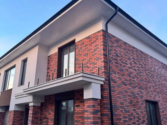 Готовий до ремонту Дуплекс в закритому комплексі у с.Вовчинець Волчинец