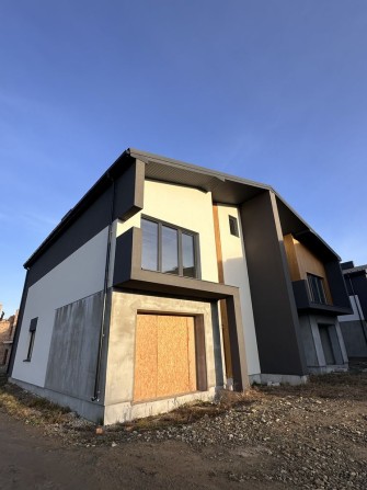 Продам котедж 115 м з власною ділянкою у Вовчинцях на Каскаді - фото 1