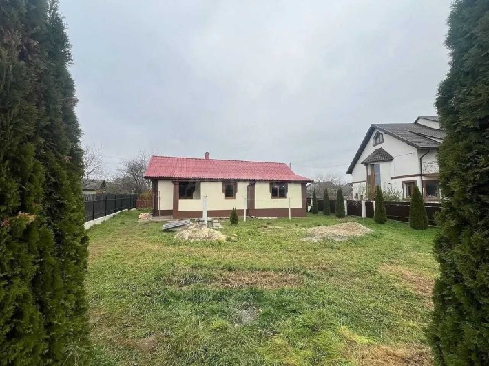 Продам Будинок в Угорниках з частковим ремонтом - фото 1