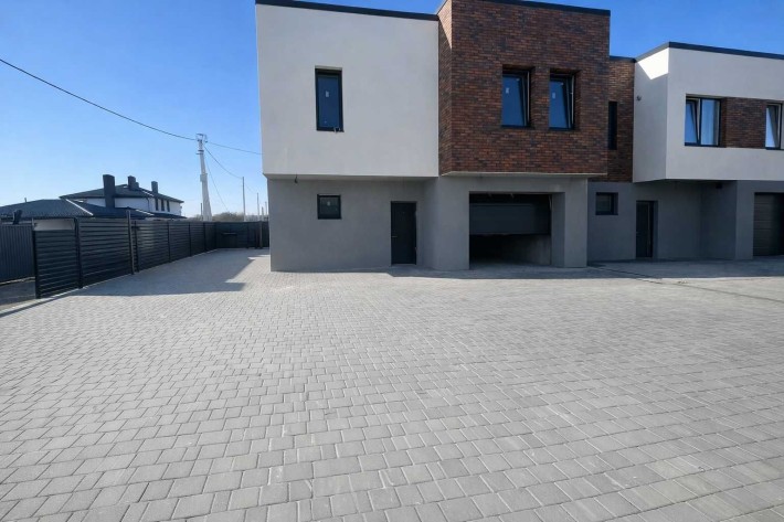 Продаж Таунхауса. 93 м2 в найкращій локації міста  з ділянкою 1,9 сот - фото 1