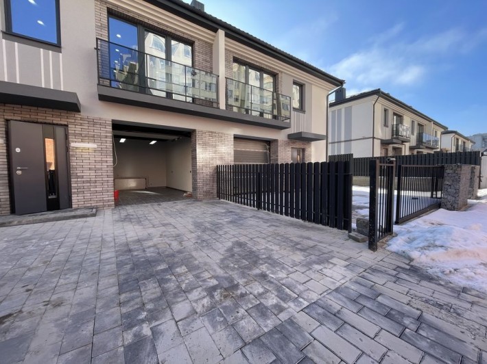 Продаж таунхауса із ремонтом у с Вовчинець - фото 1