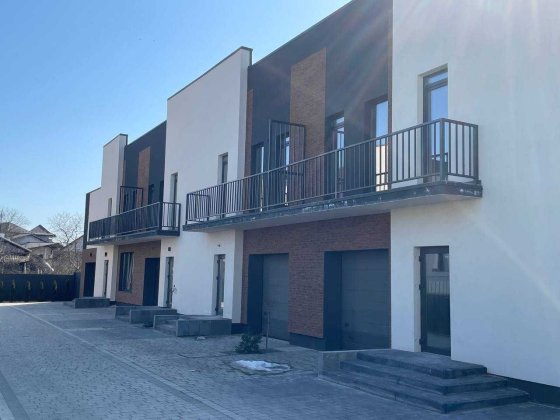 ПРОДАЖ Таунхауса  в найбажанішій локації МІСТА, біля міського ОЗЕРА Крихівці