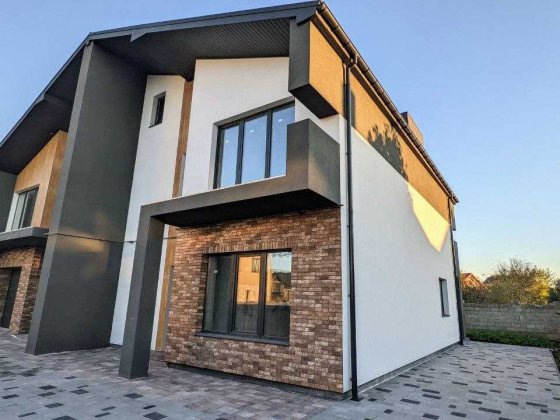 Продаж елітного котеджу у Вовчинцях Волчинец