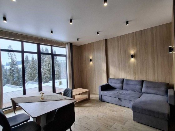 Продаж котеджу 94 м² з ремонтом у Яблуниці, вид на Говерлу       d Яблуниця