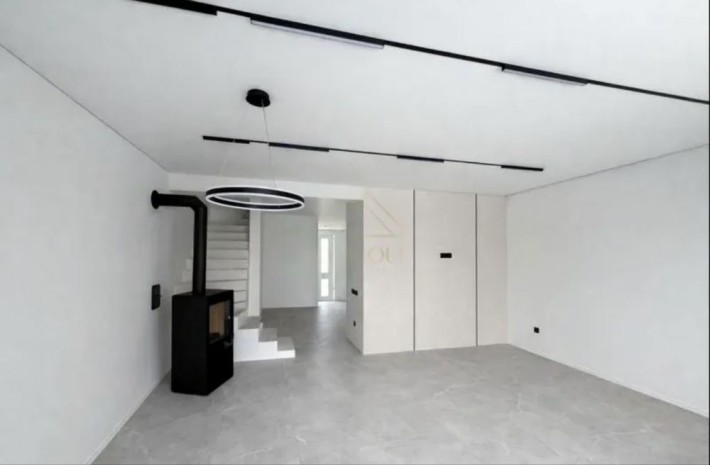 Продається  найдоступніший по ціні таунхаус з ремонтом - фото 1