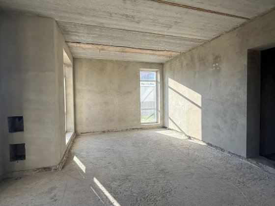 Таунхаус с. Вовчинці, готовий до ремонту Вовчинець