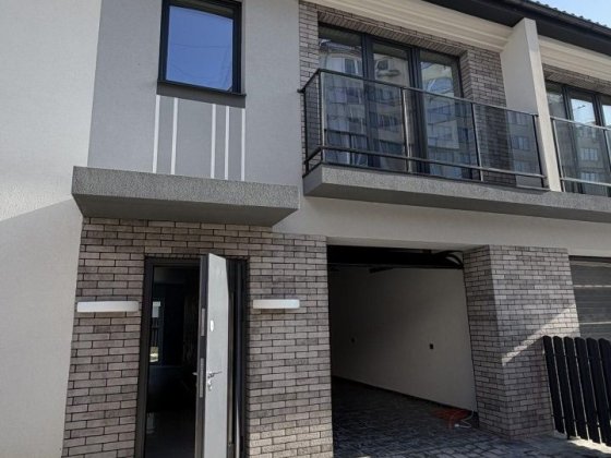 Готовий таунхаус з ремонтом, Вовчинець Волчинец