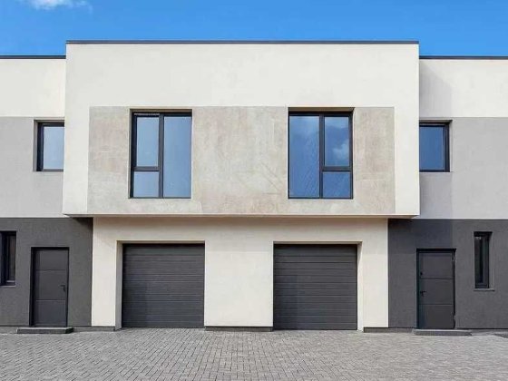 Продаж готовий до ремонту ТАУНХАУС з гаражем 144 м2 неподалік ОЗЕРА Крихівці